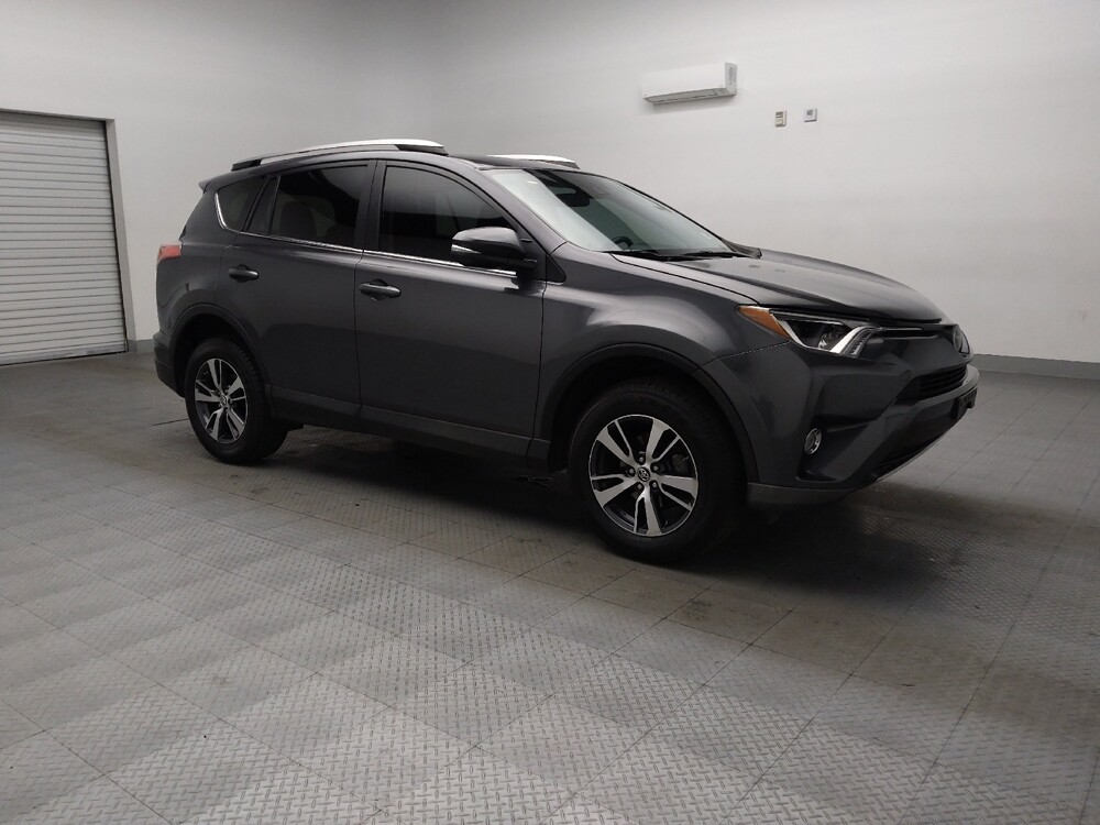 2018 Toyota RAV4 in Arlington, TX 76011 - 18108912 13