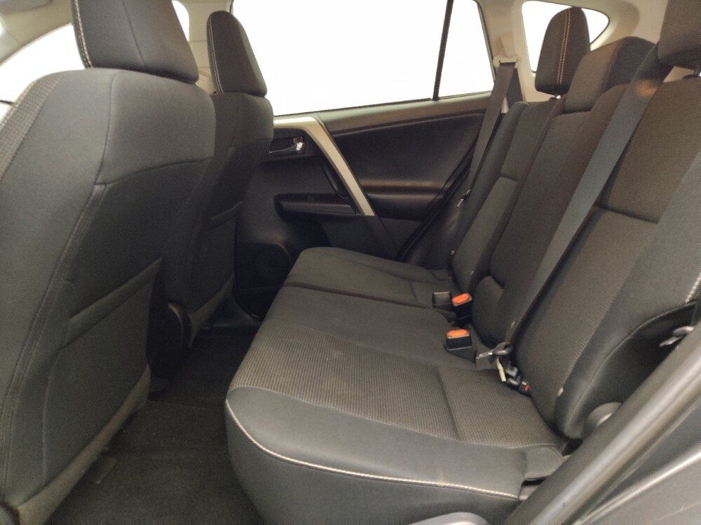 2018 Toyota RAV4 in Arlington, TX 76011 - 18108912 18