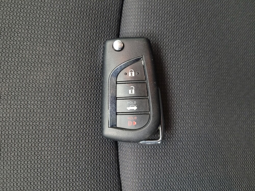 2021 Toyota Corolla in Grand Rapids, MI 49508 - 18108922 32