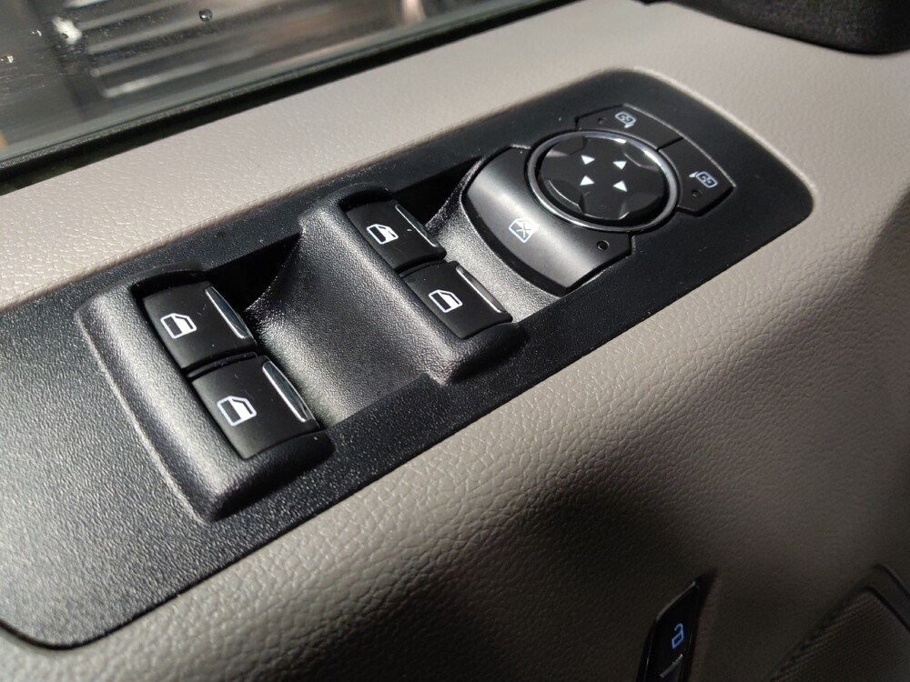 2018 Ford F150 in Phoenix, AZ 85015 - 18108927 27