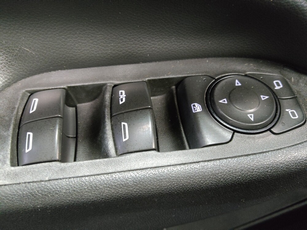 2020 Chevrolet Equinox in Winston-Salem, NC 27103 - 18108931 27