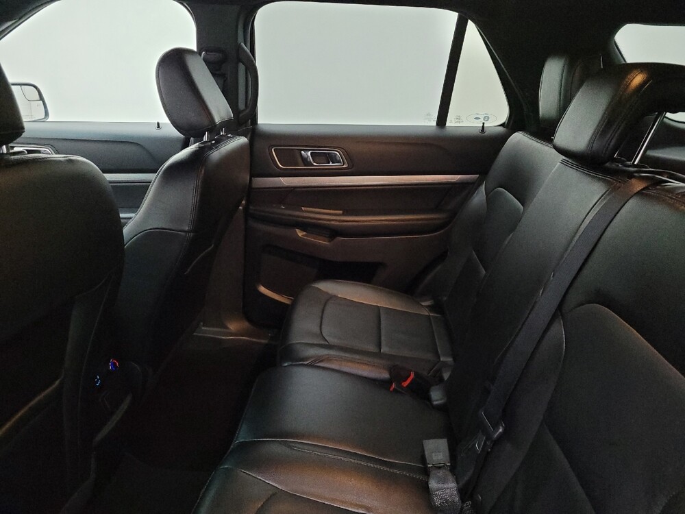 2018 Ford Explorer in Columbus, OH 43231 - 18108939 18