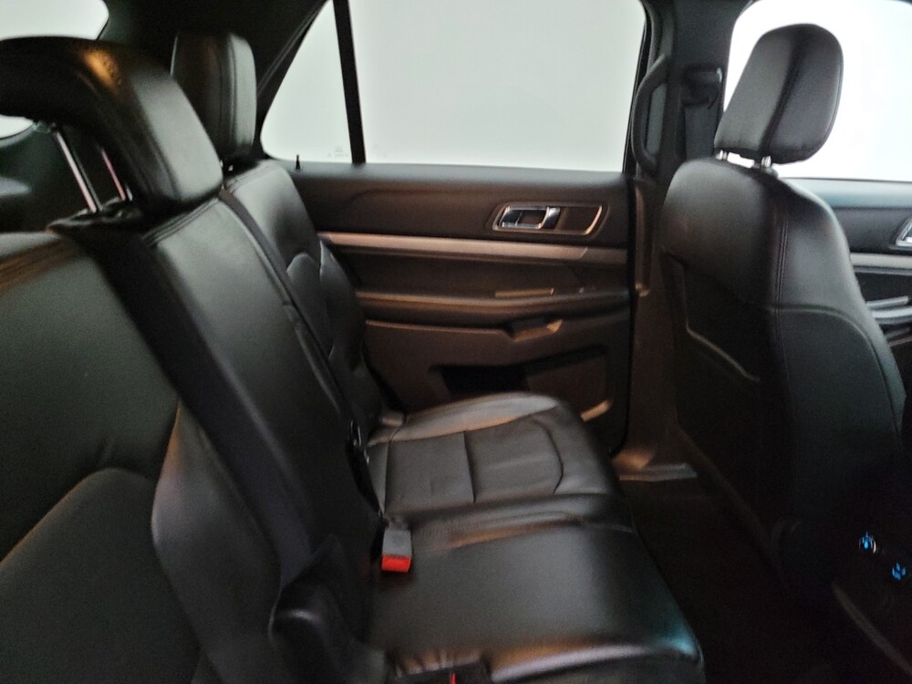2018 Ford Explorer in Columbus, OH 43231 - 18108939 19