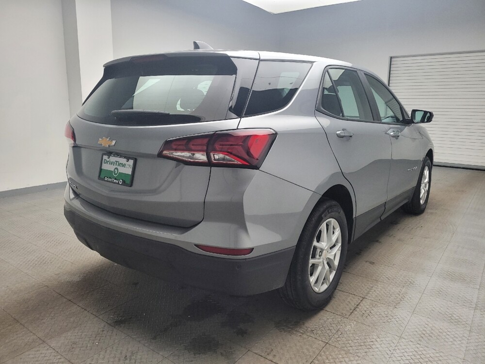2024 Chevrolet Equinox in Eastpointe, MI 48021 - 18108940 9