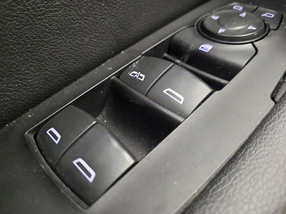 2019 Chevrolet Blazer in Grand Rapids, MI 49508 - 18108948 27