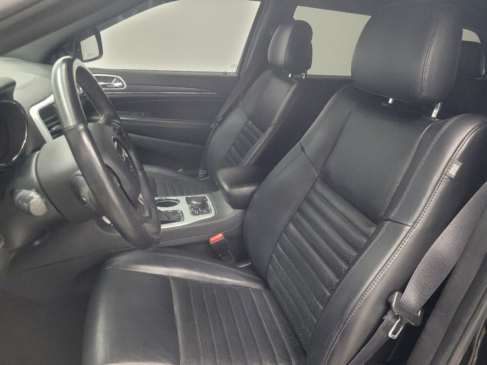 2018 Jeep Grand Cherokee in Indianapolis, IN 46222 - 18108958 17