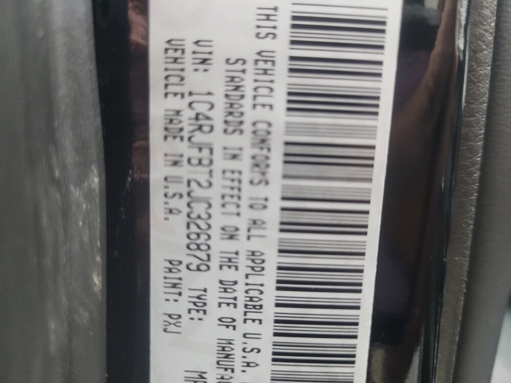 2018 Jeep Grand Cherokee in Indianapolis, IN 46222 - 18108958 33