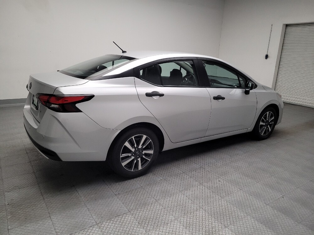 2024 Nissan Versa in Downey, CA 90241 - 18108991 10