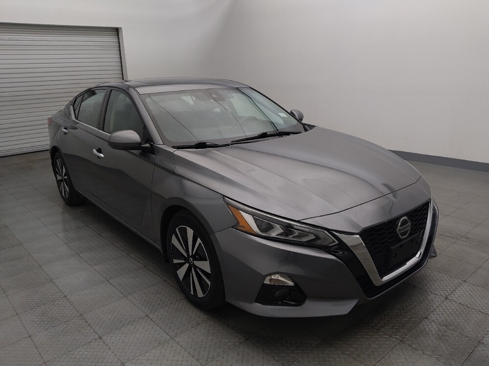 2021 Nissan Altima in Houston, TX 77074 - 18109001 13