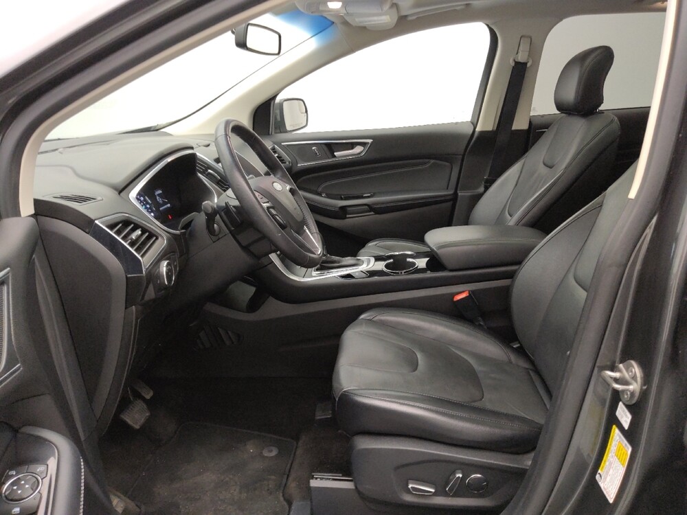 2018 Ford Edge in St. Louis, MO 63136 - 18109006 17