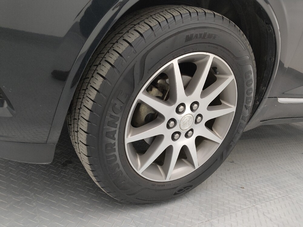 2015 Buick Enclave in St. Louis, MO 63125 - 18109007 31