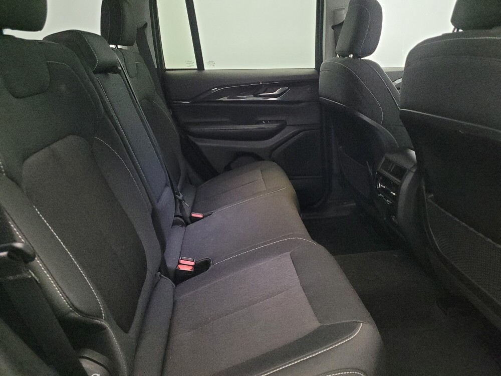 2023 Jeep Grand Cherokee in Allentown, PA 18103 - 18109008 19