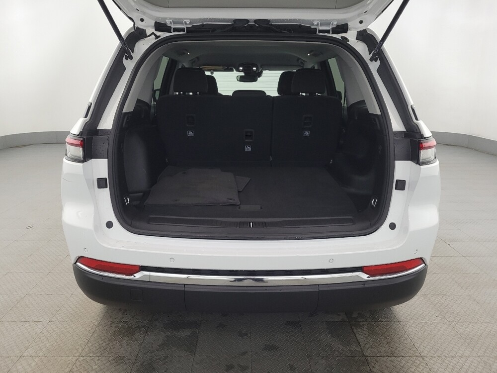 2023 Jeep Grand Cherokee in Allentown, PA 18103 - 18109008 29