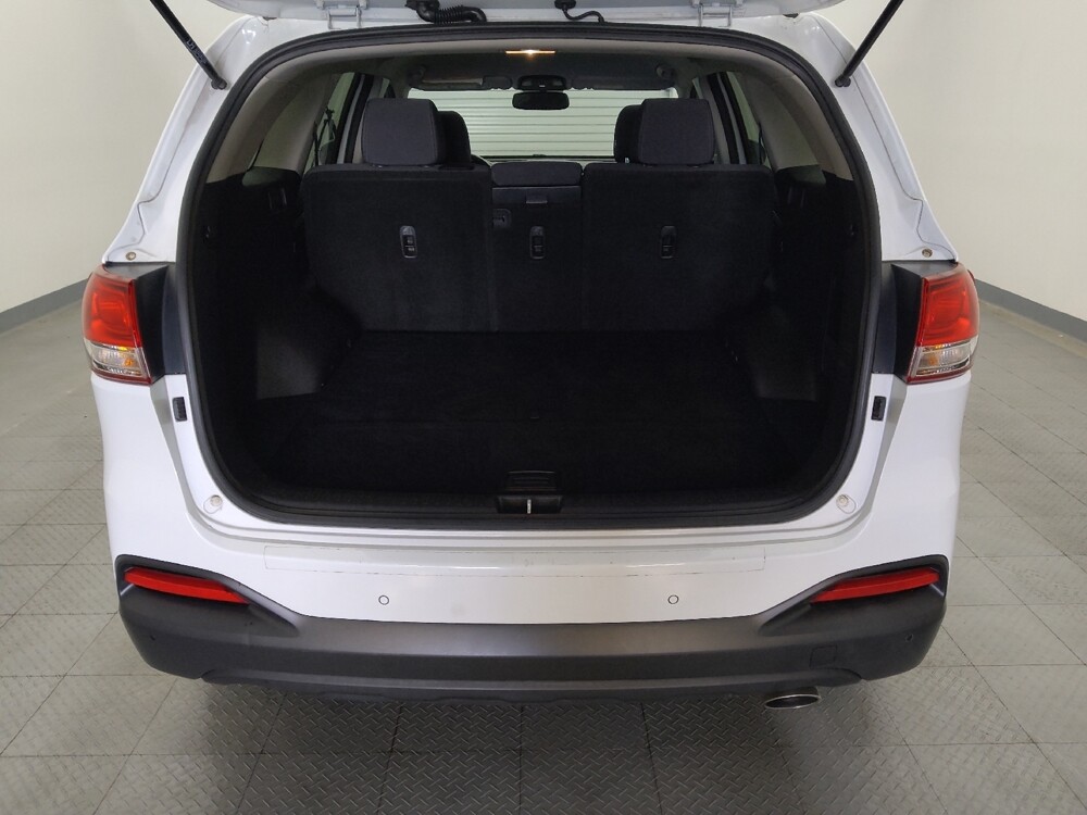 2017 Kia Sorento in Live Oak, TX 78233 - 18109009 29