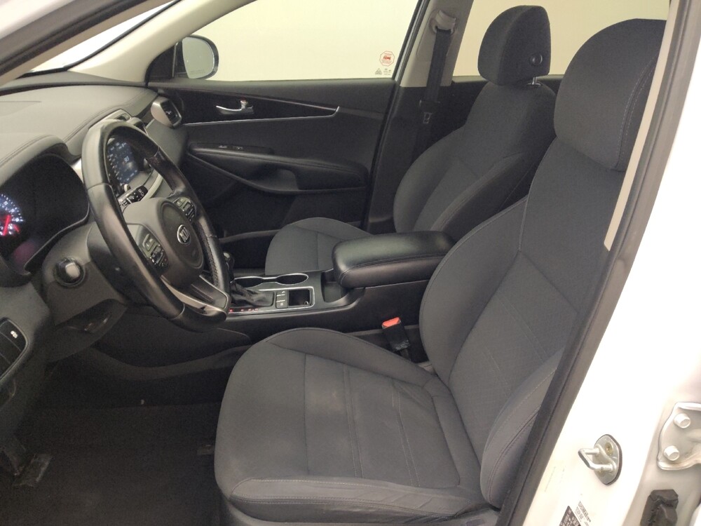 2017 Kia Sorento in Live Oak, TX 78233 - 18109009 17