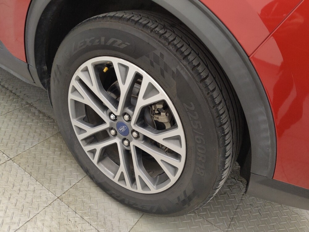 2020 Ford Escape in Live Oak, TX 78233 - 18109016 31