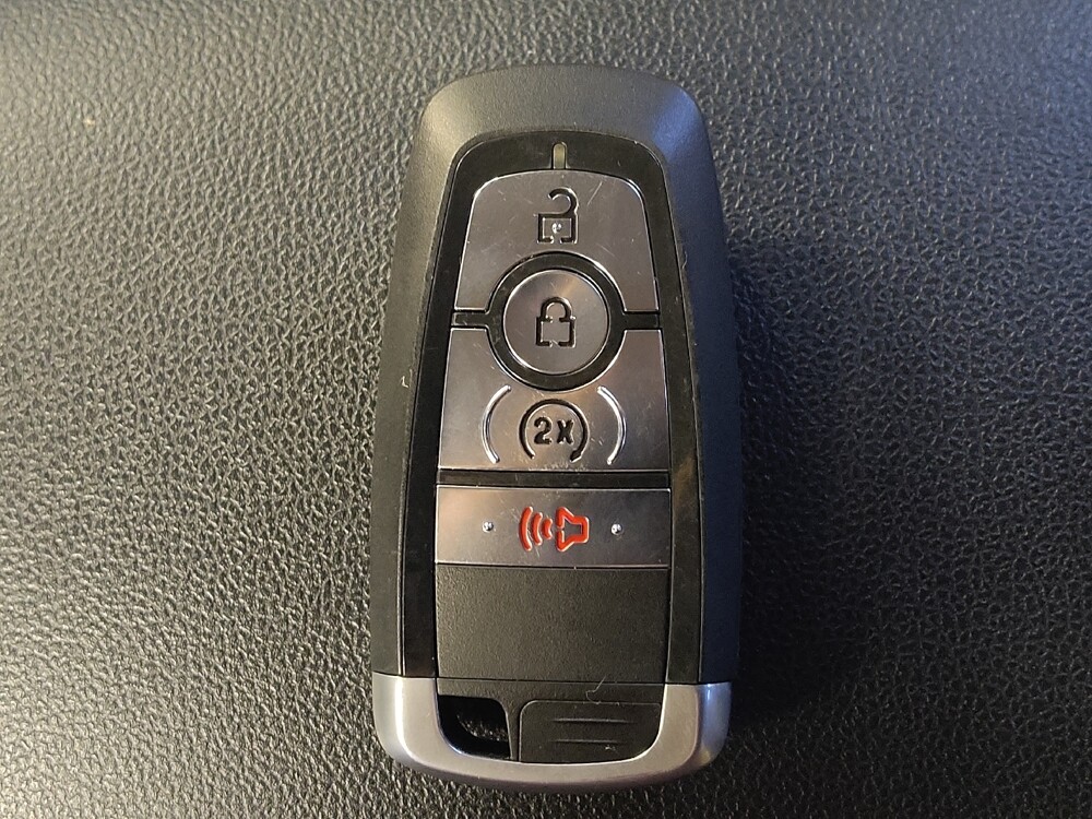 2020 Ford Escape in Live Oak, TX 78233 - 18109016 32