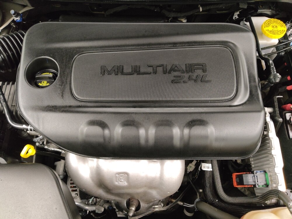 2019 Jeep Cherokee in Lakewood, CO 80215 - 18109030 30