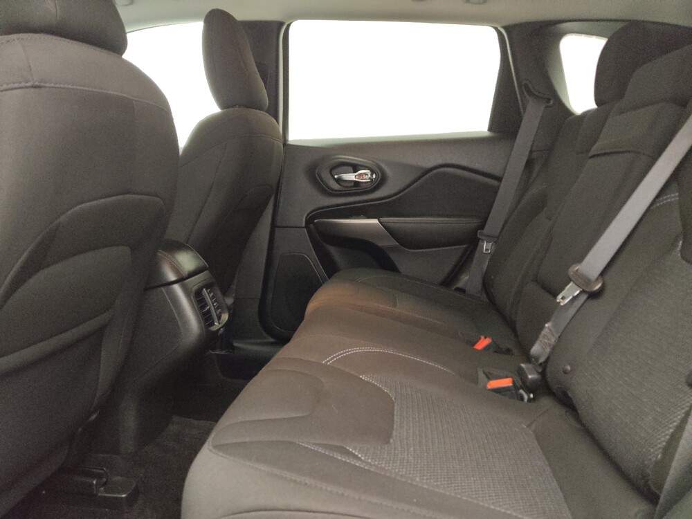 2019 Jeep Cherokee in Lakewood, CO 80215 - 18109030 18