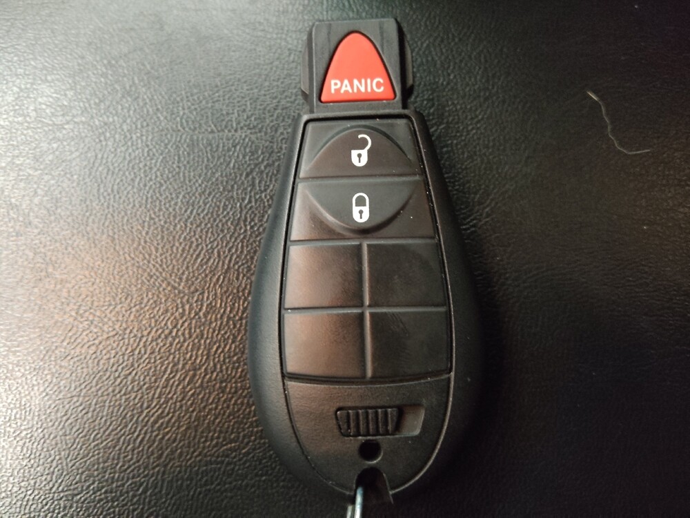 2019 Jeep Cherokee in Lakewood, CO 80215 - 18109030 32