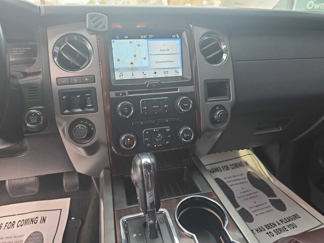 2017 Ford Expedition in Knoxville, TN 37912 - 18109045 6