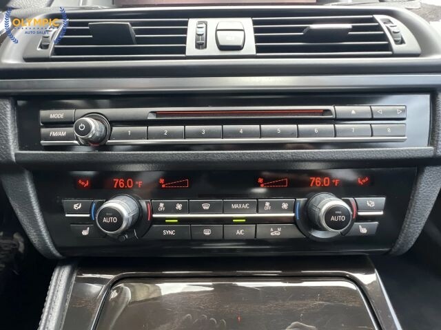 2016 BMW 528i in Decatur, GA 30032 - 18109047 32