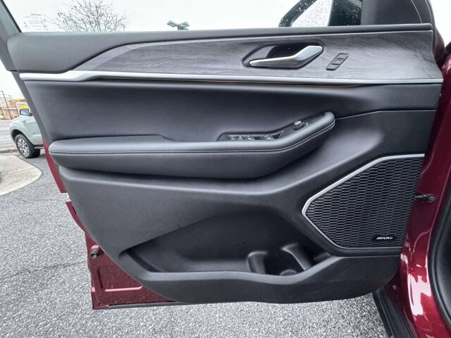 2022 Jeep Grand Cherokee L in Winchester, VA 22602 - 18109053 15