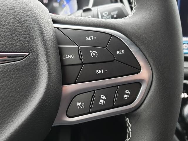 2026 Chrysler Pacifica in Bedford, OH 44146 - 18109065 11