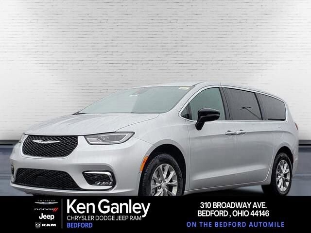 2026 Chrysler Pacifica in Bedford, OH 44146 - 18109065