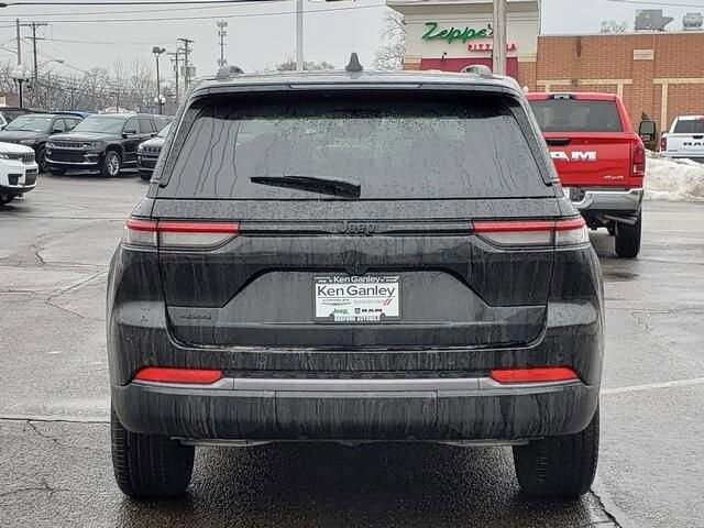2026 Jeep Grand Cherokee in Bedford, OH 44146 - 18109066 4