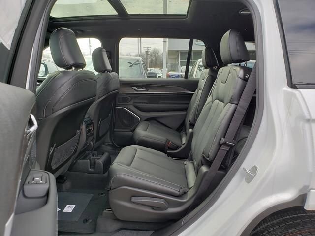 2026 Jeep Grand Cherokee L in Bedford, OH 44146 - 18109068 8