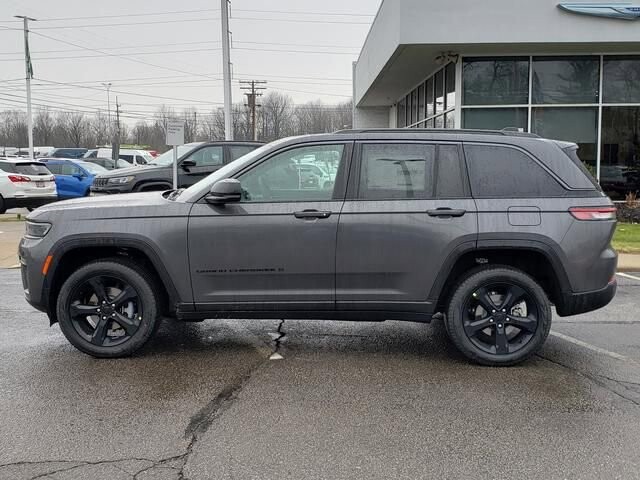 2026 Jeep Grand Cherokee in Bedford, OH 44146 - 18109069 2
