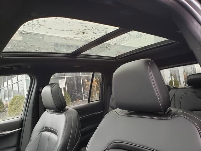 2026 Jeep Grand Cherokee in Bedford, OH 44146 - 18109069 7