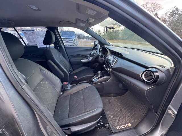 2019 Nissan Kicks in Flowery Branch, GA 30542 - 18109086 7