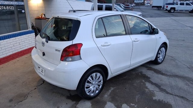 2011 Toyota Yaris in Cartersville, GA 30120 - 18109089 5