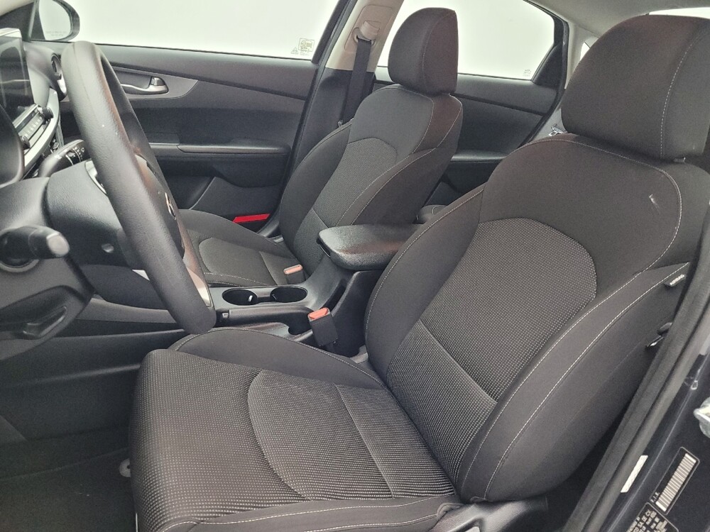 2019 Kia Forte in Raleigh, NC 27604 - 18109144 17