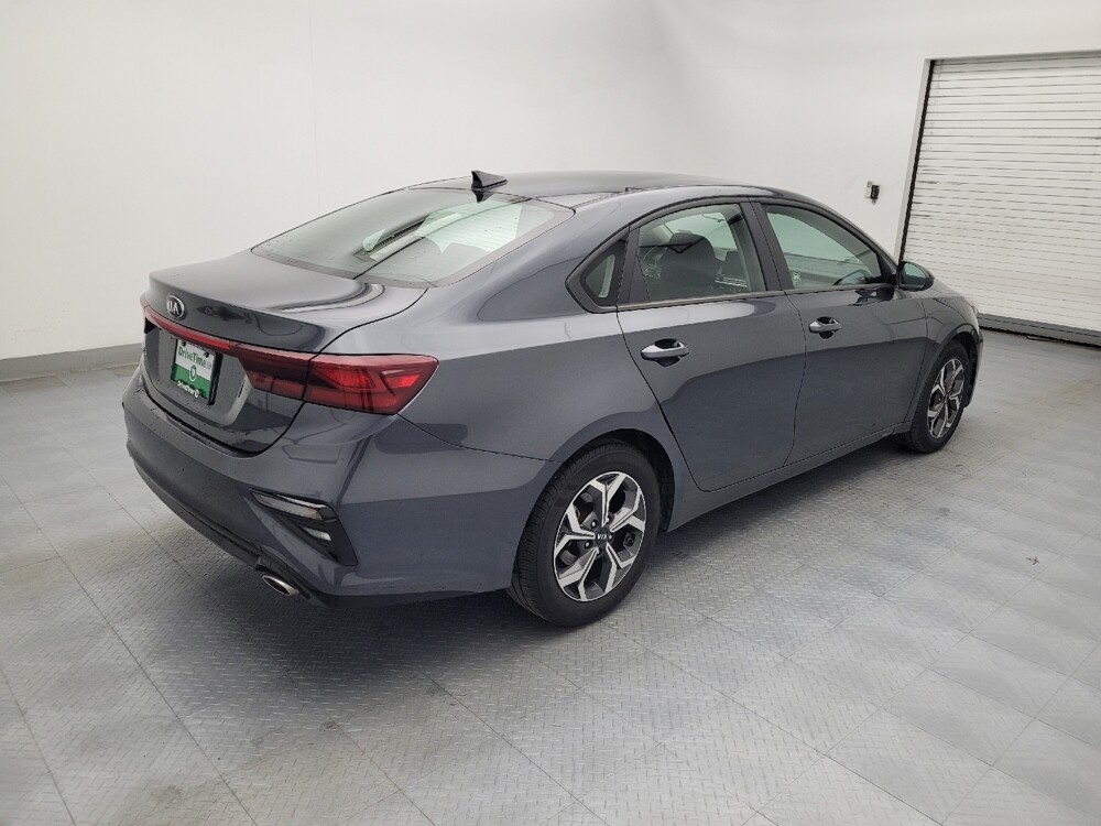 2019 Kia Forte in Raleigh, NC 27604 - 18109144 10