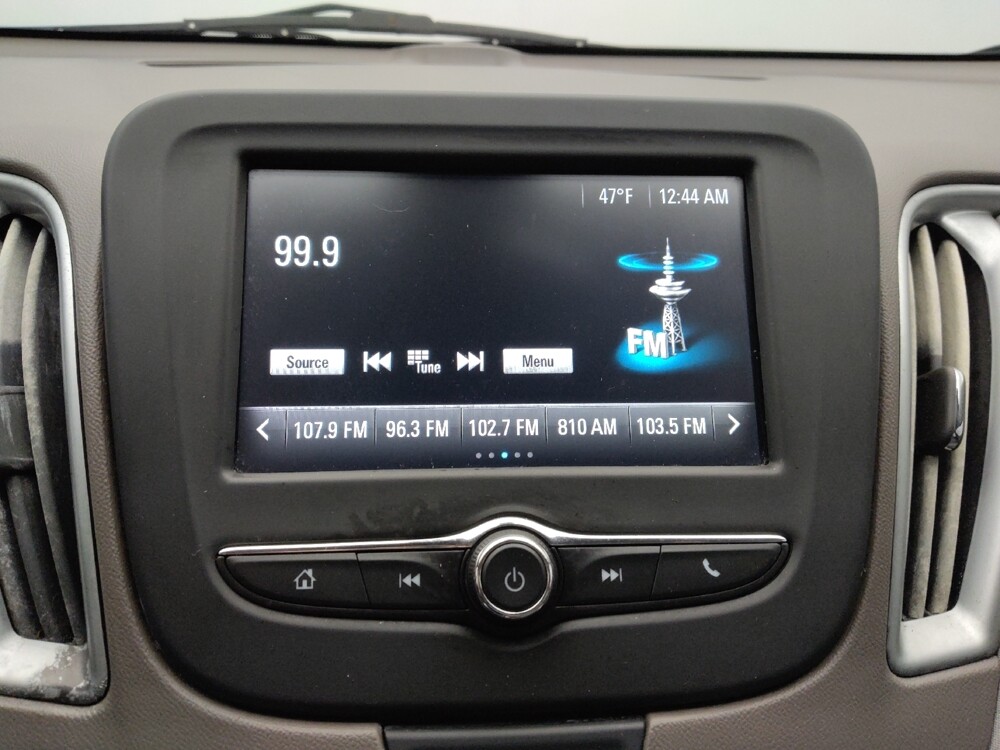 2017 Chevrolet Malibu in Independence, MO 64055 - 18109146 25