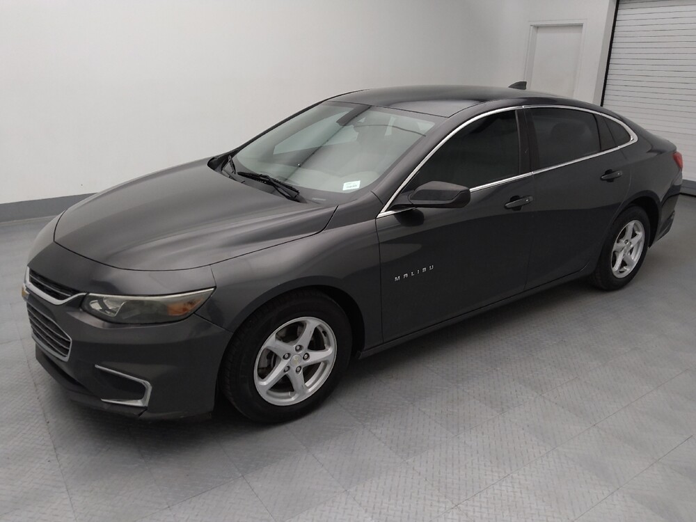 2017 Chevrolet Malibu in Independence, MO 64055 - 18109146 2