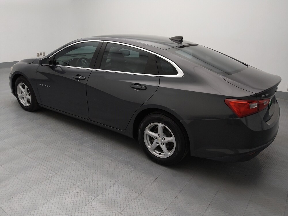 2017 Chevrolet Malibu in Independence, MO 64055 - 18109146 3