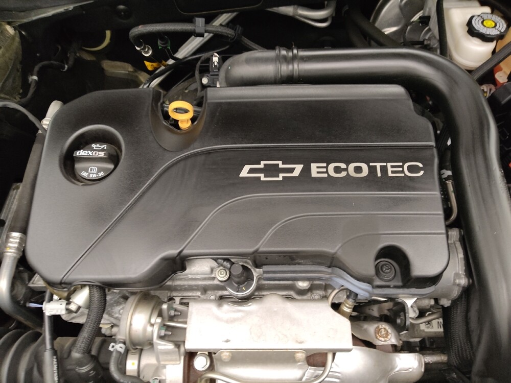 2017 Chevrolet Malibu in Independence, MO 64055 - 18109146 30