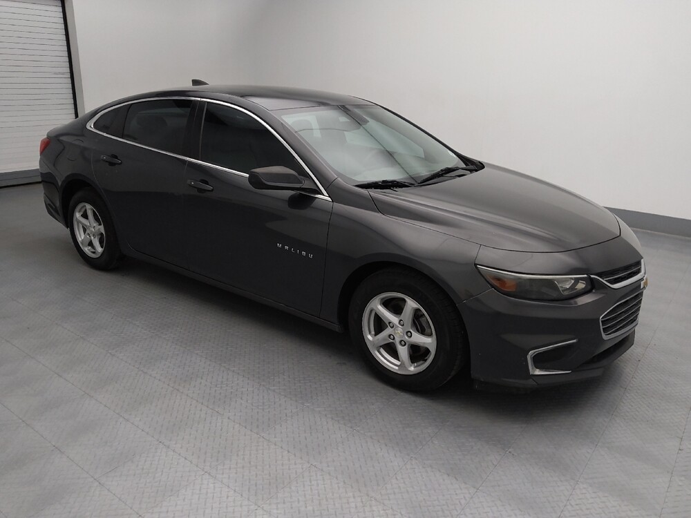 2017 Chevrolet Malibu in Independence, MO 64055 - 18109146 11