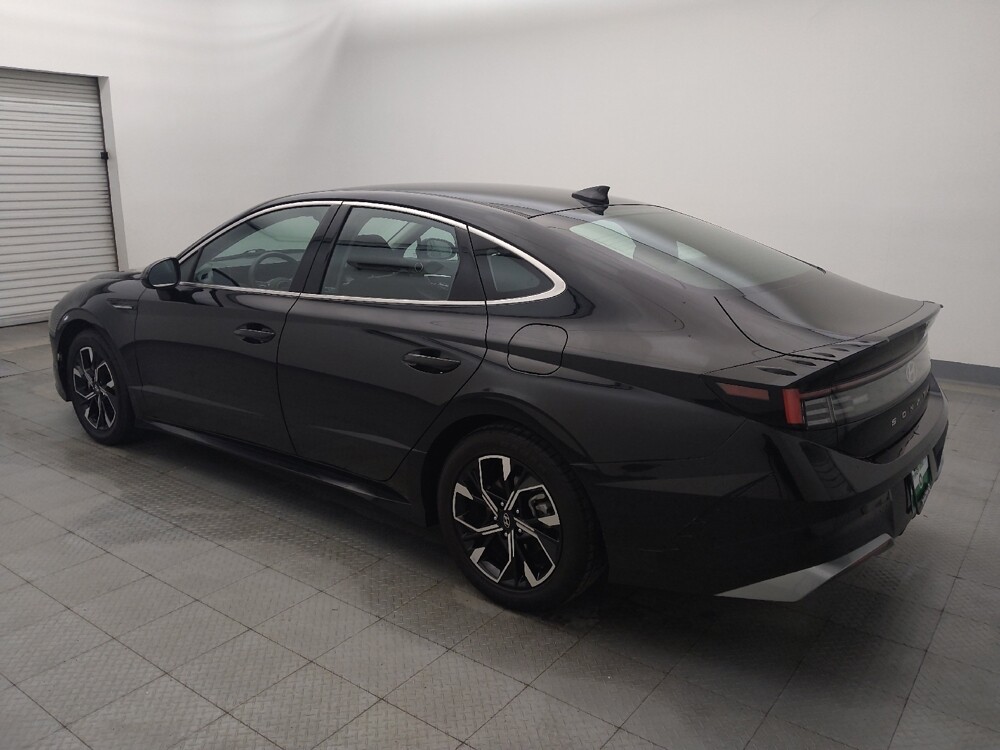 2024 Hyundai Sonata in Metairie, LA 70006 - 18109153 3