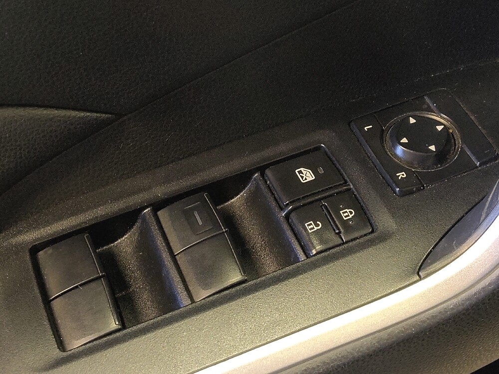 2021 Toyota RAV4 in Metairie, LA 70006 - 18109155 27