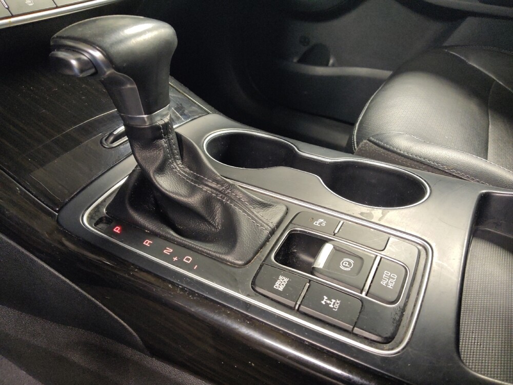 2019 Kia Sorento in Houston, TX 77074 - 18109158 26