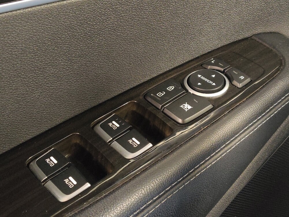 2019 Kia Sorento in Houston, TX 77074 - 18109158 27