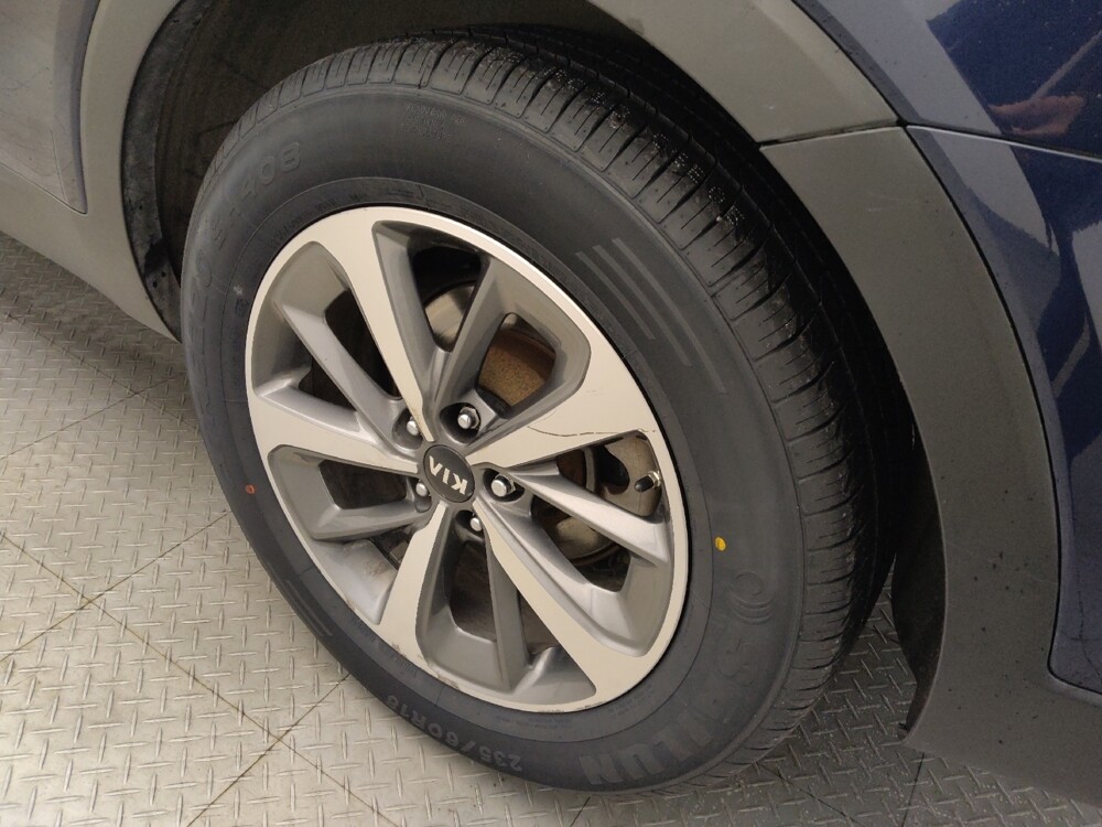 2019 Kia Sorento in Houston, TX 77074 - 18109158 31