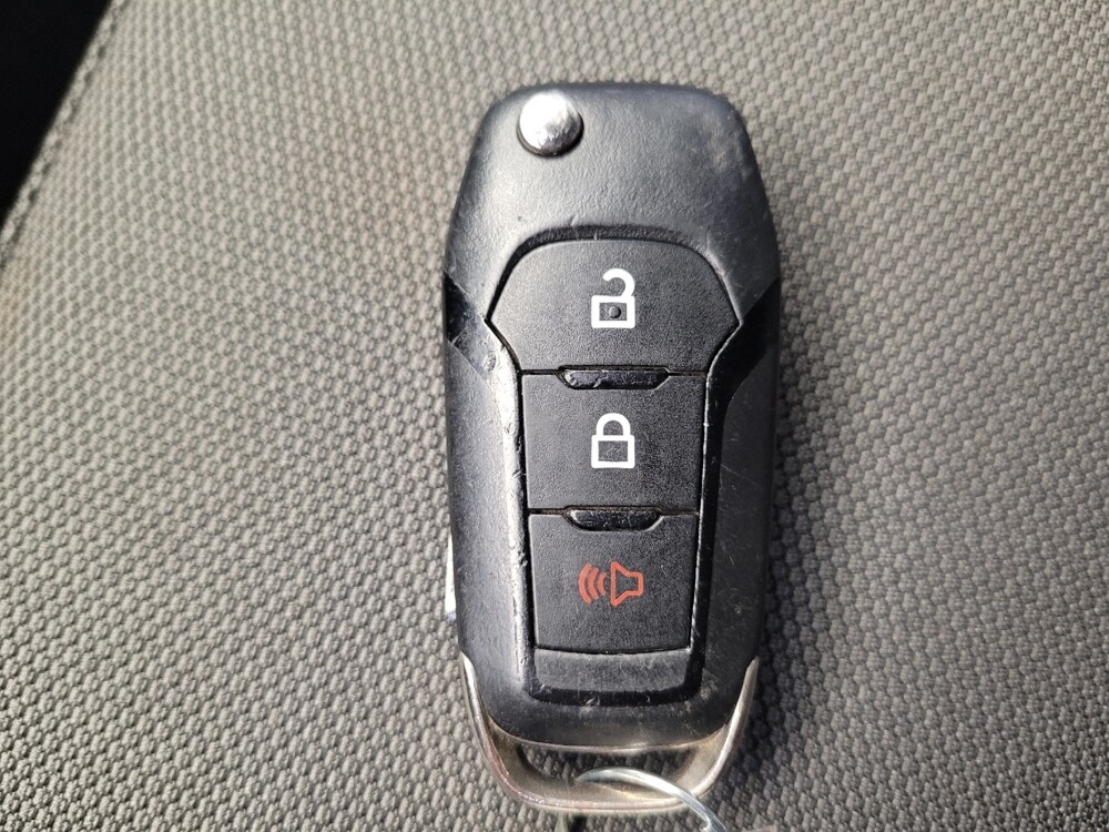 2017 Ford F150 in Louisville, KY 40258 - 18109160 32