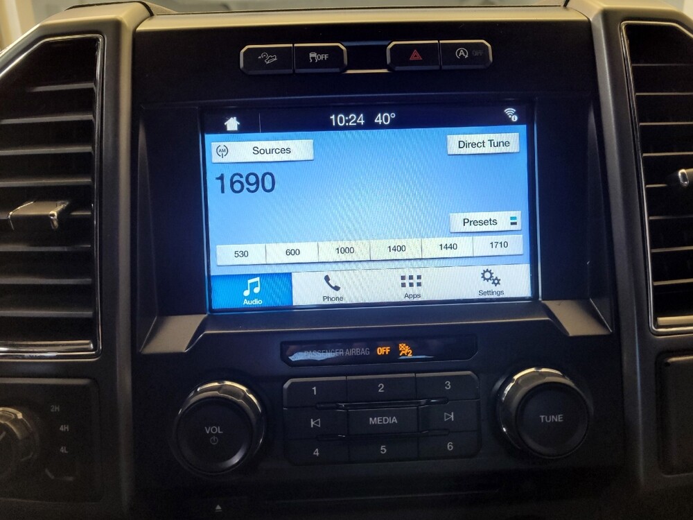 2017 Ford F150 in Louisville, KY 40258 - 18109160 25