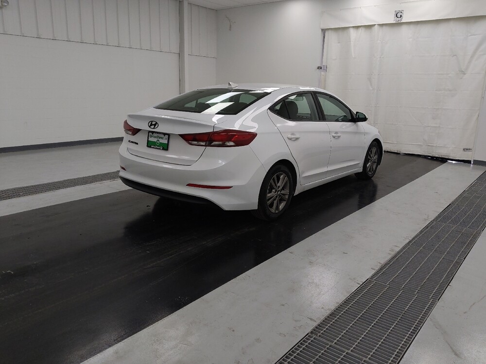 2018 Hyundai Elantra in St. Louis, MO 63125 - 18109164 9